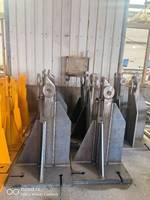 Base de fixation murale pour grue, fabrication directe usine, en acier Q355B haute résistance, plaque épaisse, renfort triangulaire, soudure complète, construction CNC