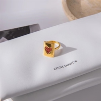Bague ouverte vintage en acier inoxydable plaqué or 18 carats avec zircon cubique rouge, motif cœur de cartes à jouer, bijoux pour femmes, vente en gros OEM