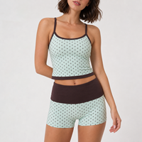 Ensemble de sport 2 pièces haute élasticité à pois : Soutien-gorge de sport col en V et short taille haute pour le cyclisme et la gym