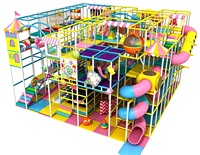 Équipement de terrain de jeu intérieur personnalisable, mur d'escalade intérieur pour enfants, terrain de jeu en plastique et en bois, service de conception tout-en-un