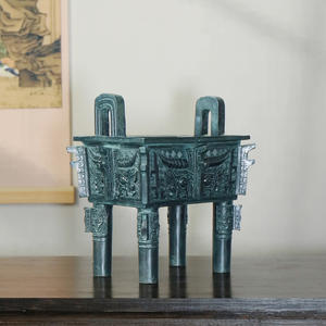 งานฝีมือทองสัมฤทธิ์โบราณสไตล์จีน รูปแบบหน้าสัตว์ของราชวงศ์โจว ขาตั้งสามขาทรงสี่เหลี่ยม ของตกแต่ง งานฝีมือ ของสะสมของขวัญ - Product Image 2