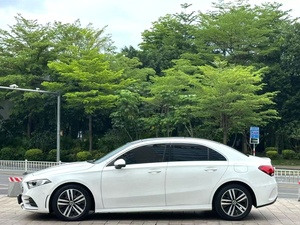 <span class=keywords><strong>Voiture</strong></span> d'occasion à bas prix à vendre Mercedes Benz Classe A 2019 A 180 L 1.3T <span class=keywords><strong>Sport</strong></span> Edition transmission automatique - Product Image 3