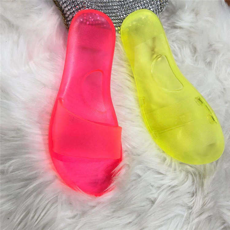 2021 Summer Slides Slippers Non-slip Women Crystal Jelly Sandals Soft Slides Ladies Beach Shoes