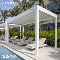 Structure d'ombrage imperméable Jiake pour piscine avec toit à lames motorisées en aluminium pour hôtels et complexes hôteliers, couverture de patio OEM/ODM en gros