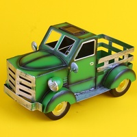 Pot Bunga Truk Pickup Besi Berlampu Tenaga Surya Retro, Figur Mini Bus Dekoratif untuk Penggunaan di Rumah & Kantor