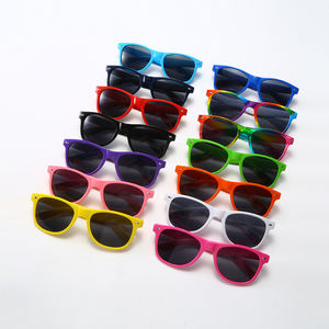 Gafas <span class=keywords><strong>De</strong></span> <span class=keywords><strong>Sol</strong></span> Logo Promoción Evento Boda Festival Gafas <span class=keywords><strong>De</strong></span> <span class=keywords><strong>Sol</strong></span> Plástico Personalizado Mujeres Hombres Gafas <span class=keywords><strong>De</strong></span> <span class=keywords><strong>Sol</strong></span> - Product Image 1