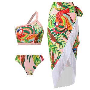 Conjunto de ropa de playa de 3 piezas para mujer, diseño personalizado, bikini de un hombro con cintura alta y falda de playa con flecos, traje de baño estampado - Product Image 5