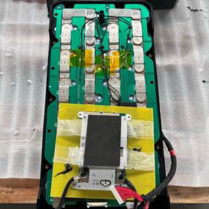Batteries au lithium-fer-phosphate (LiFePO4) à décharge profonde 72V 50AH, 100AH, adaptées aux véhicules électriques à 2/3 roues - Product Image 3