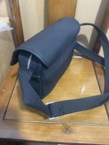 Sac messager en toile LUlu 2026 New Evil Fish pour hommes et femmes, sac bandoulière, sac messager classique polyvalent - Product Image 4