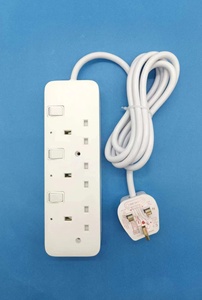 Multiprise BS UK avec protecteurs de surtension 3250W Fusible 13A et VDE 4 prises secteur et 2 prises d'extension Prise BS - Product Image 4