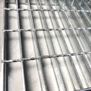 Grille Grille Plancher Matériaux de construction en métal Caillebotis en acier soudé galvanisé à chaud pour les passerelles industrielles