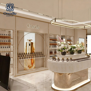 Étagères d'Affichage <span class=keywords><strong>de</strong></span> Parfums Sur Mesure Meubles Vitrine LED | Conception et Décoration d'Intérieur <span class=keywords><strong>de</strong></span> Magasin <span class=keywords><strong>de</strong></span> Parfums Clé en Main Support <span class=keywords><strong>de</strong></span> Présentation <span class=keywords><strong>de</strong></span> Parfums - Product Image 5