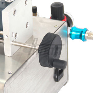 Machine de remplissage semi-automatique pour liquides à haute viscosité, pour sachets, bouteilles, flacons et pots avec emballage en plastique/verre - Product Image 5