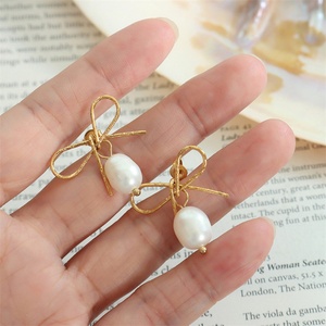 Fashion Fine Stainless Steel Freshwater Pearl Earring 18k Gold Plated <b>Bow</b> Stud Earring - Product Image 2