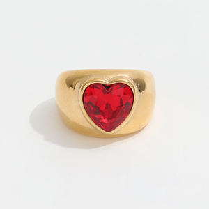 Cincin Hati Besar Antik Retro Emas Ruby Garnet untuk Wanita Perhiasan Baja Tahan Karat Perhiasan Emas Fashion - Product Image 1