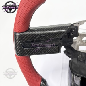 Volante de Coche de Fibra de Carbono y Cuero Perforado en Oferta para Ford <span class=keywords><strong>Mustang</strong></span> 2005 2006 <span class=keywords><strong>2007</strong></span> 2008 2009 - Product Image 5