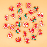 Venta al por mayor de adornos 2D de PVC para zuecos, hombre de jengibre navideño, letras, decoraciones para zapatos, accesorios festivos, regalo para niños HYB Kuaji