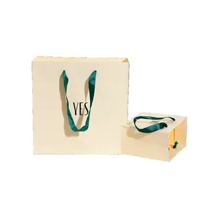 Supplier Paper Handle Shopping Carrier Bag With Logo Printed