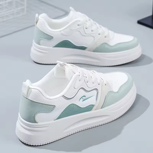 รองเท้าลำลองผู้หญิงสำหรับฤดูร้อนปี 2026 เพิ่มความสูง ระบายอากาศได้ดี นุ่มสบาย แฟชั่น ทันสมัย ใช้งานได้หลากหลาย เหมาะสำหรับนักเรียน วัสดุ PU ด้านบน - Product Image 6