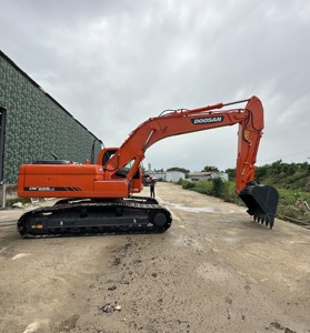 รถขุด Doosan DX22LC DX225 มือสองสภาพ 90% พร้อมเครื่องยนต์ที่ใช้งานได้ดี มีสินค้าในสต็อก รถขุด Develon Doosan DX225LCA สำหรับงานหนัก กำลังลดราคา - Product Image 4