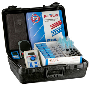 Analyseur portable rapide de hydrocarbures pétroliers totaux dans le sol Dexsil PetroFLAG, fabriqué aux États-Unis - Product Image 2