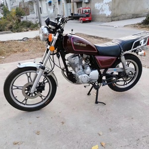 Motocicleta Suzuki1 Usada de Estilo Retro - Escape Cromado y Manillar Grande, Cómoda, de Gasolina, Estilo Harley, Vintage - Product Image 6
