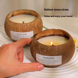 Bougies en cire de soja parfumées à la noix de coco haut de gamme Niche d'huile essentielle faite à la main pour la maison chambre pour les cadeaux Souvenirs en gros - Product Image 4