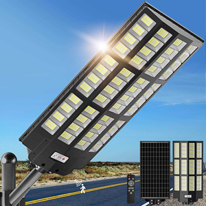 Lampadaire Solaire Tout-en-un 7000K Super Lumineux Grand Format IP65 Intégré Étanche pour Extérieur - Product Image 1
