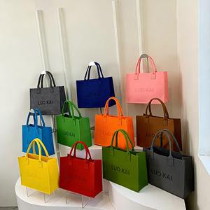 Bolsa de Compras de Fieltro Reutilizable Personalizada al por Mayor, con Gran Capacidad, Diseño de Letras y Logotipo Propio - Product Image 3