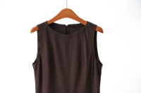 Robe longue sans manches pour femme, style luxe discret, marron expresso, col rond, coupe trapèze, vente en gros sous marque privée personnalisée