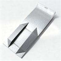 Boîte cadeau magnétique pliable de luxe personnalisée, recyclable, avec design en relief, revêtement UV, lamination brillante/mate, forme personnalisable