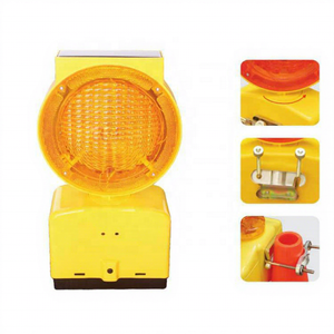 Lampe de sécurité solaire à LED jaune clignotante pour barrières routières et blocades - Product Image 5