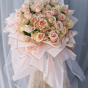 INUNION Carta da Imballaggio per Bouquet di Fiori con Bordo Dorato, Impermeabile, <span class=keywords><strong>in</strong></span> Plastica, per Fioristi e Confezioni Regalo - Product Image 4