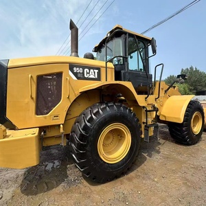 Chargeuse sur pneus CAT 950 GC jaune, équipement de construction d'occasion, vue de face - Product Image 1