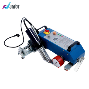 Machine de soudage <span class=keywords><strong>automatique</strong></span> à haute fréquence de haut niveau JM-3400C utilisée pour la soudeuse à air chaud en plastique pour les industries de la construction - Product Image 1
