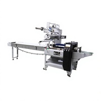 Machine d'emballage de type oreiller pour la production de biscuits, pains, gâteaux, nouilles instantanées et autres snacks en ligne de production