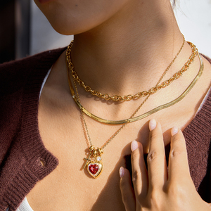 Collana J&<span class=keywords><strong>D</strong></span> Minimalista con Ciondolo a Cuore, Croce e Perla in Zirconia Cubica, Catena in Acciaio Inox Placcato <span class=keywords><strong>Oro</strong></span> 18K, Regalo per San Valentino per Donne - Product Image 6