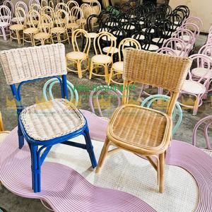 Multicolore pour les enfants Chaise en rotin artisanale pour les enfants-Parfait pour les fêtes avec un design écologique et confortable - Product Image 2