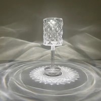 Lampe de nuit en cristal diamant, lampe LED à commande tactile, lumière ambiante scintillante pour chambre à coucher, restaurant, cadeau