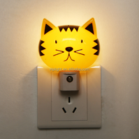 Fourniture directe du fabricant chambre de bébé enfants 4W C7 interrupteur manuel on off kitty veilleuse chat lampe de nuit