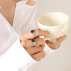 Anillo Moderno Minimalista con Cara Feliz, <span class=keywords><strong>de</strong></span> Acero <span class=keywords><strong>de</strong></span> Titanio, Chapado en Oro <span class=keywords><strong>de</strong></span> 18K, con Esmalte <span class=keywords><strong>de</strong></span> Gota <span class=keywords><strong>de</strong></span> Aceite, Ajustable para Mujer, Uso Diario, Casual, Social - Product Image 5