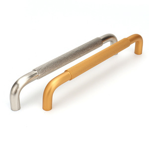 Hardware Móveis Gaveta Móveis De Alumínio Hardware Móveis Em Relevo Nightstand Wardrobe Porta Maçaneta Do Armário De Cozinha Handle - Product Image 1