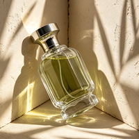 Flacon de parfum en verre cannelé transparent avec bouchon argenté, atomiseur vide, gravure mate, étiquette personnalisée, cosmétique de luxe en gros