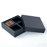 Boîte à chocolat noire de luxe personnalisée avec revêtement doux au toucher, laminage mat, séparateur rigide, aimant décoratif en carton