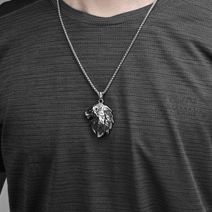 Colgante Vintage Nórdico Vikingo con Cabeza de León y Nudo Triangular Eterno, Collar Artístico Versátil con Tótem Cultural - Product Image 4