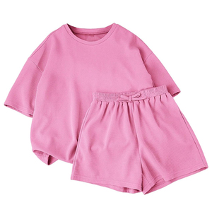 Completo estivo da <span class=keywords><strong>bambina</strong></span> in 2 pezzi, set rinfrescante per bambini con t-shirt a maniche corte con spalle scese e pantaloncini, set di abbigliamento per bambini - Product Image 2