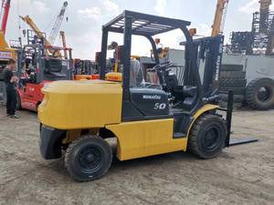 Fast Shipping 5Ton FD50 Komatsu Used Mini Forklift Truck Diesel Engine Three Stage Mast Japan - Product Image 3