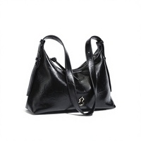 Sac à bandoulière pour femme en cuir PU plissé effet huile cirée, sac hobo avec bandoulière réglable et fermeture éclair