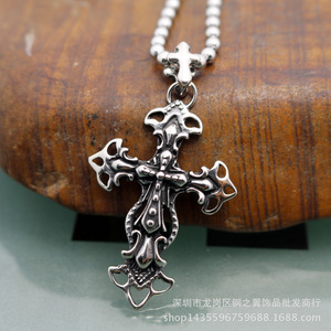 yunnique Pendentif croix en acier inoxydable, design ajouré, collier unisexe, bijoux cadeau - Product Image 2