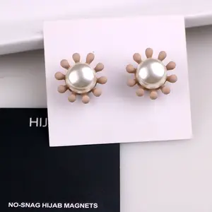 Luxe Bloem Vorm Magneten Knoop Sjaal Accessoires Groothandel Moslim Hijab Magnetische Pin Broches